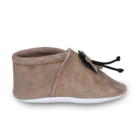 Chaussons souples cuir artisanaux Saadhia coloris beige vu du côté droit